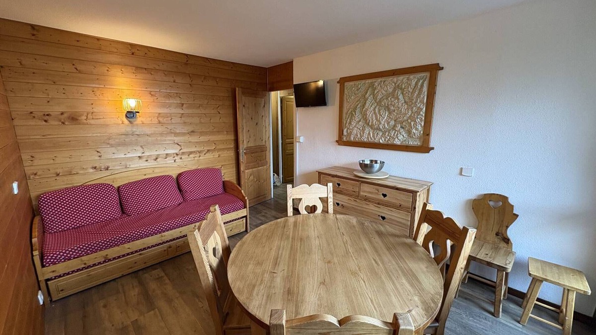 Plagne Centre Apartment | Ski-in/Ski-out 3-Room Apartment with Balcony, Sleeps 6, Central Location in Plagne Centre