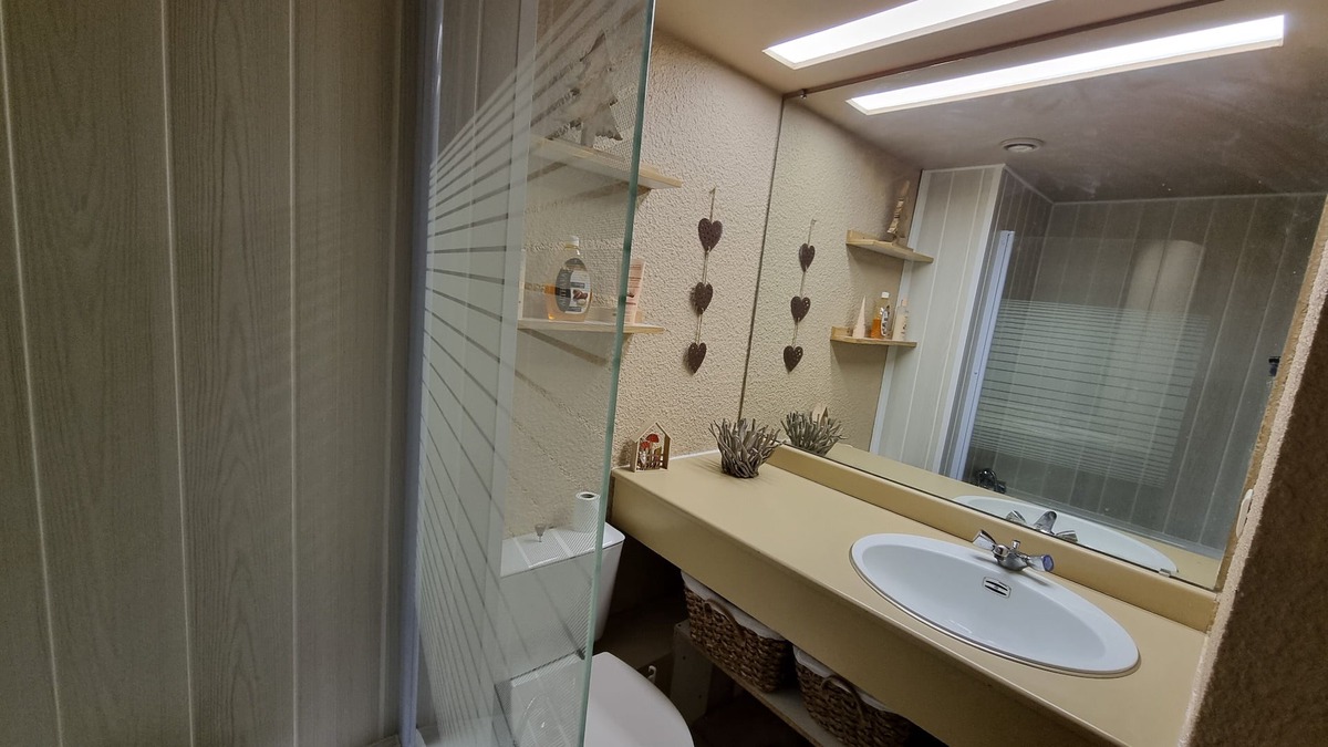 Isola Apartment | ski-in ski-out 4 people Isola 2000
