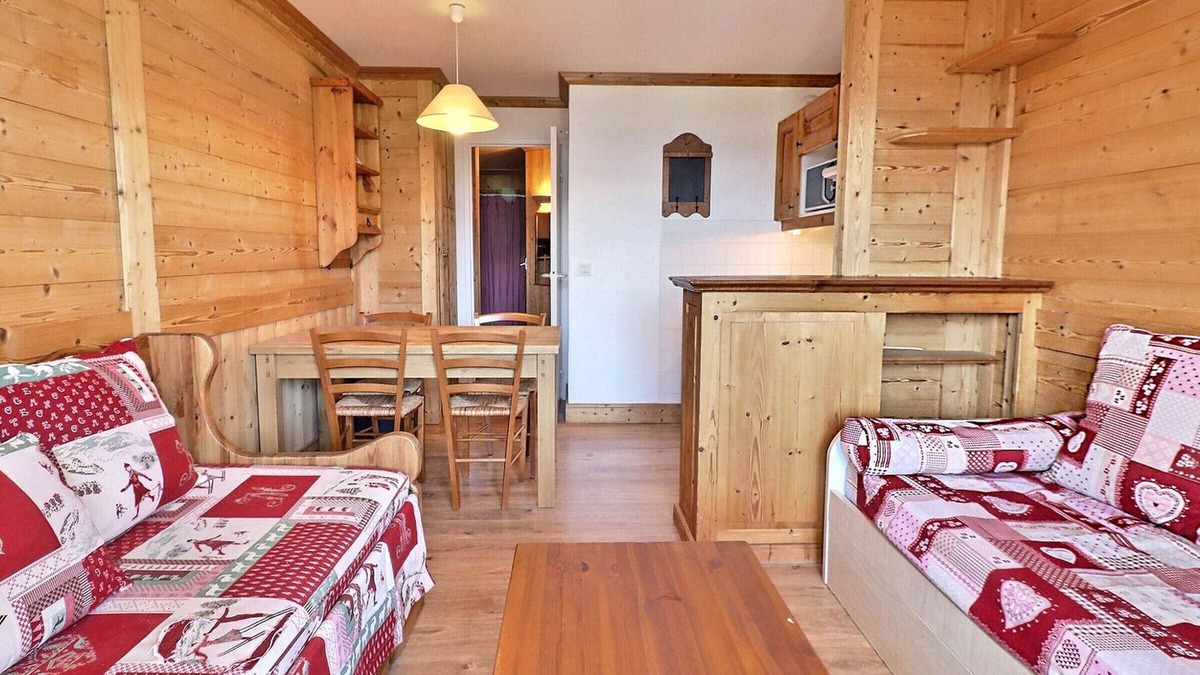 La Perriere Apartment | Ski-in/Ski-out Apartment at La Tania, 2BR, Sleeps 4, East Balcony, Courchevel