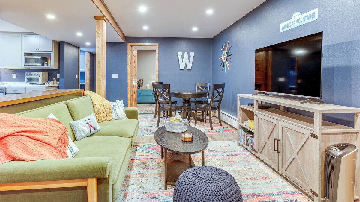 Upson Condo | Ski-In/Ski-Out Condo in Upson - Walk to Lake