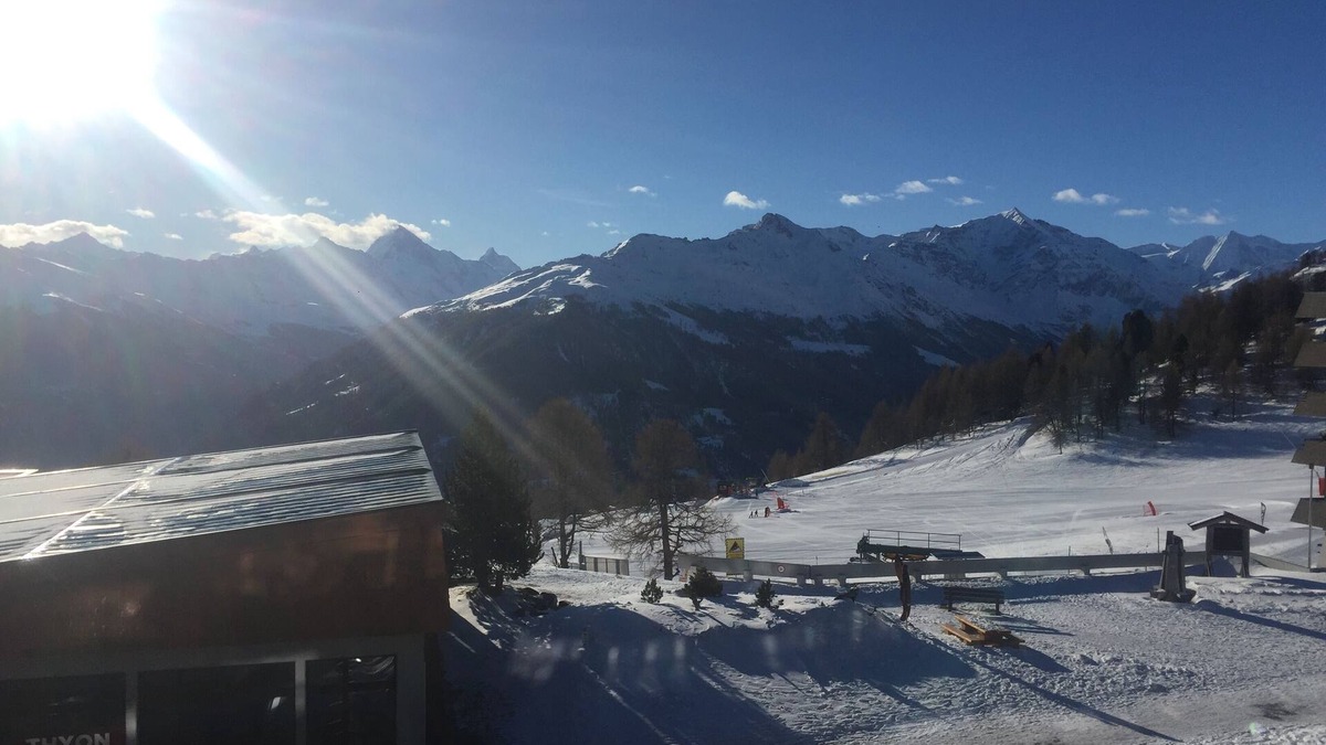 Vex Apartment | Ski in, ski out, from the bed onto the board. Living right in the ski area at 2000m