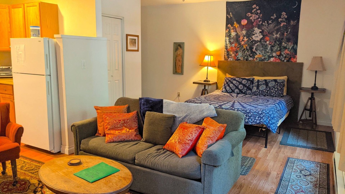 Mazama Apartment | Ski-In Ski-Out Studio, near Mazama Store and trail system