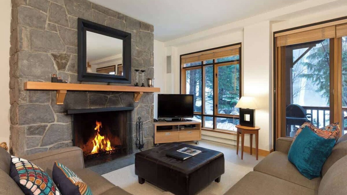 Upper Village House | Ski-in/ski-out townhouse w/hot tub & fireplace