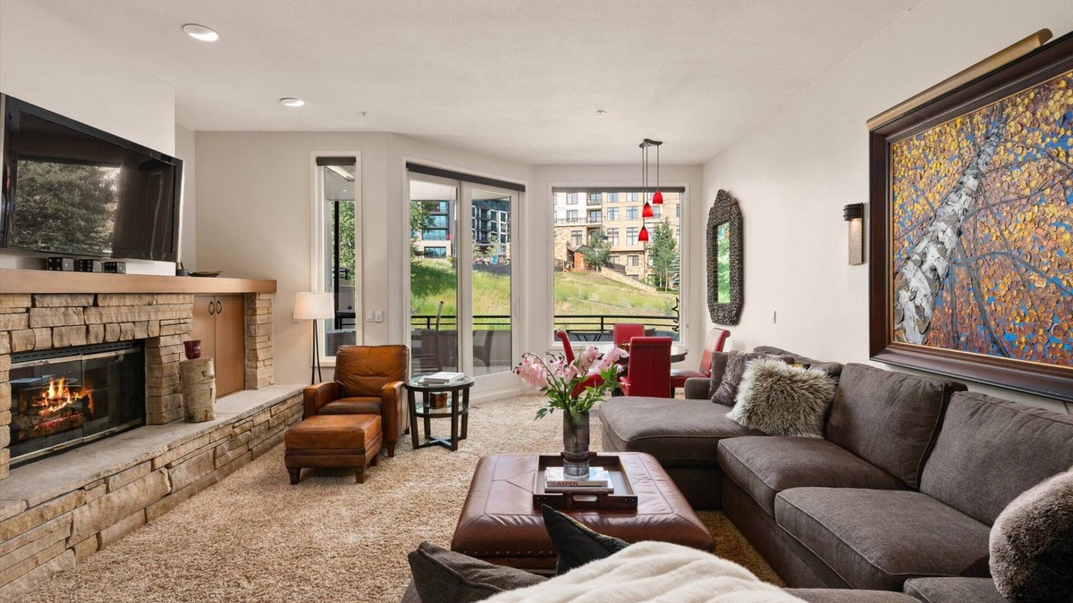 Snowmass Village Condo | Ski-In/Ski-Out on Assay Hill! Private Hot Tub + Patio w/Mountain Views | Step Right Onto Slopes