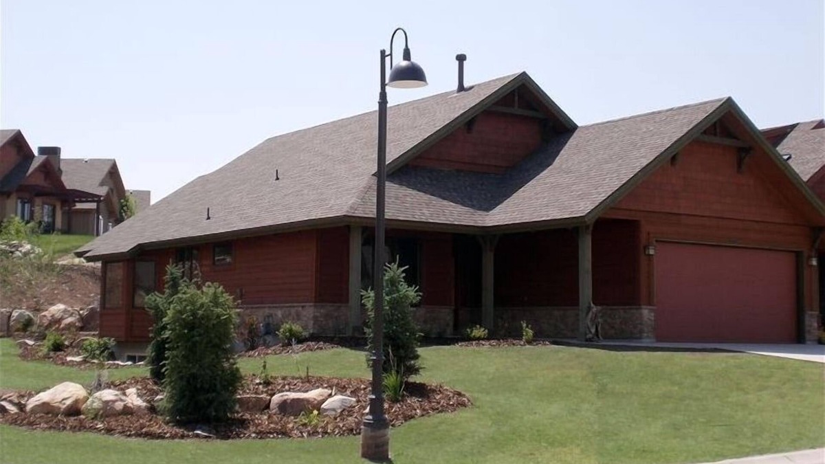 Eden House | Ski, Mountains, Lake: 5 BR Vacation House at Wolf Creek Ut, Many Amenities