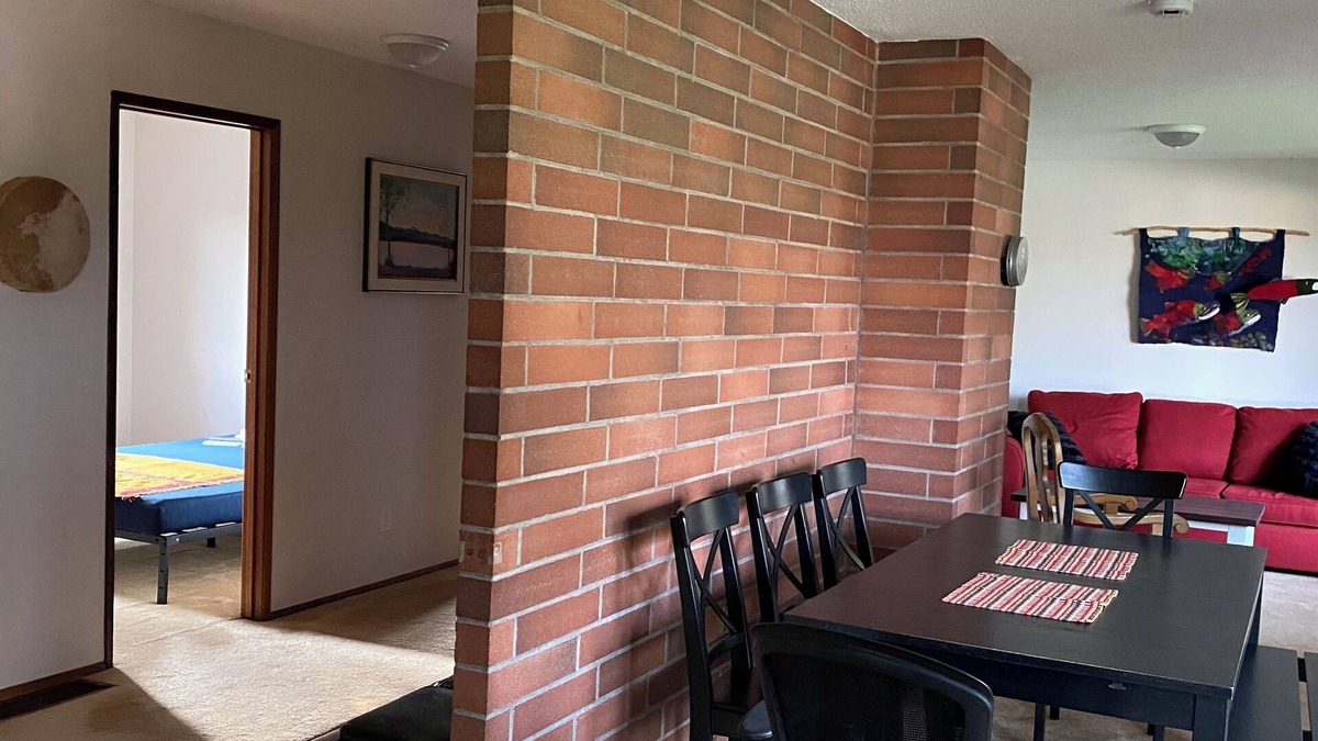 Smithers House | Ski season/summer/workers dream getaway