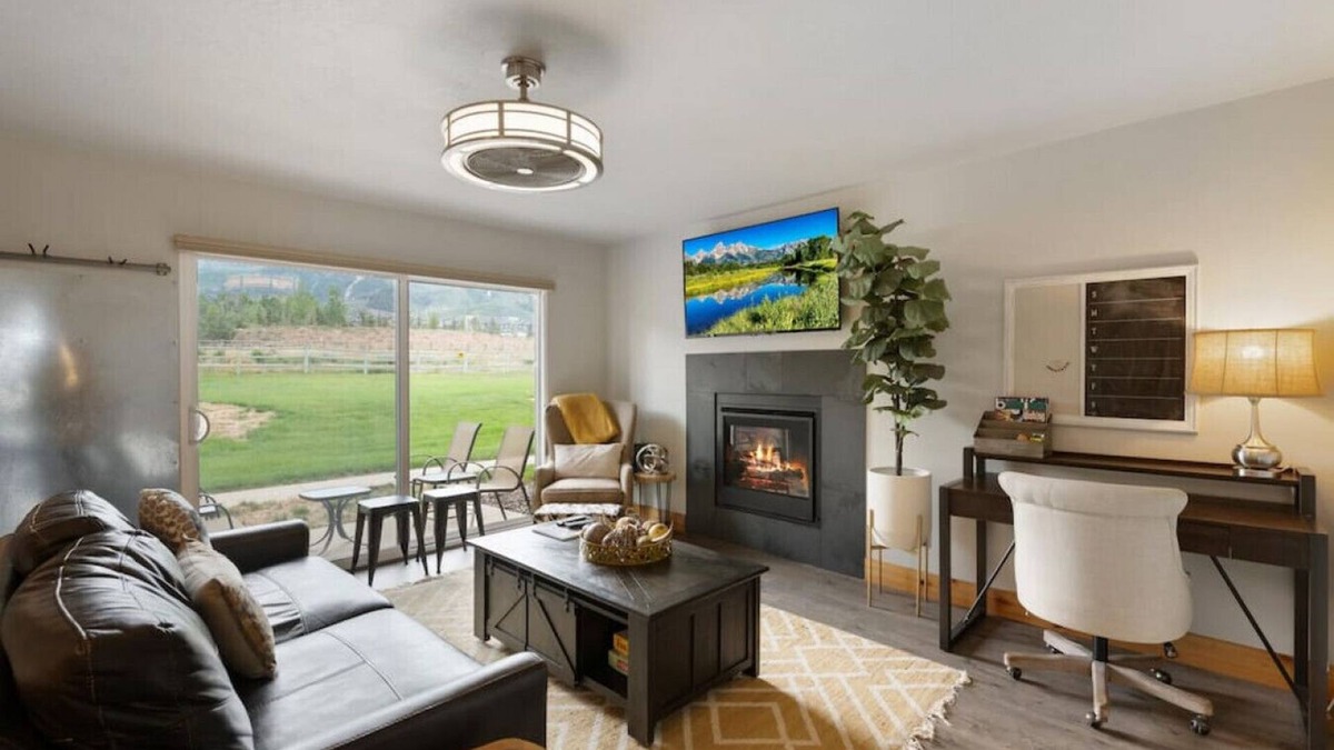 South Snyderville Basin Condo | Ski Vista: Chic Condo Near the Canyons Slopes