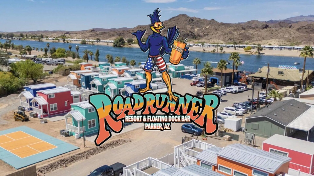 Parker Strip House | Skibatical, Private Hot Tub & Fenced Yard at Roadrunner Resort