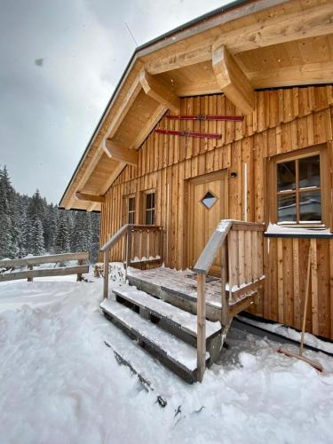 Lachtal Ski Chalet | Skihütte