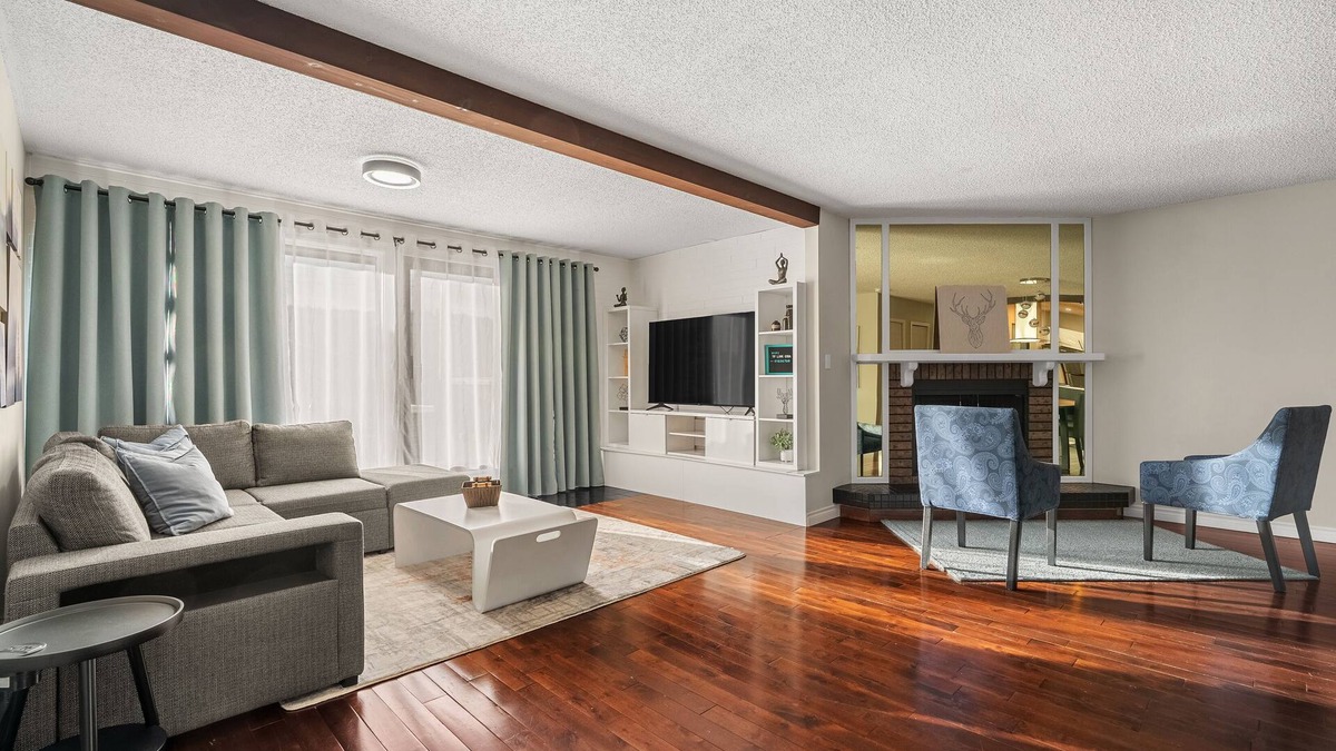 Montgomery House | Skip to the Mountains, Walk Along/Float the Bow River or Dine in Montgomery.