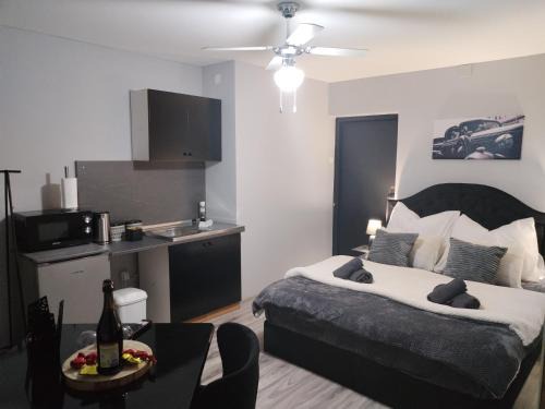 Koprivnica Apartment | Skitnica C.Chaplin