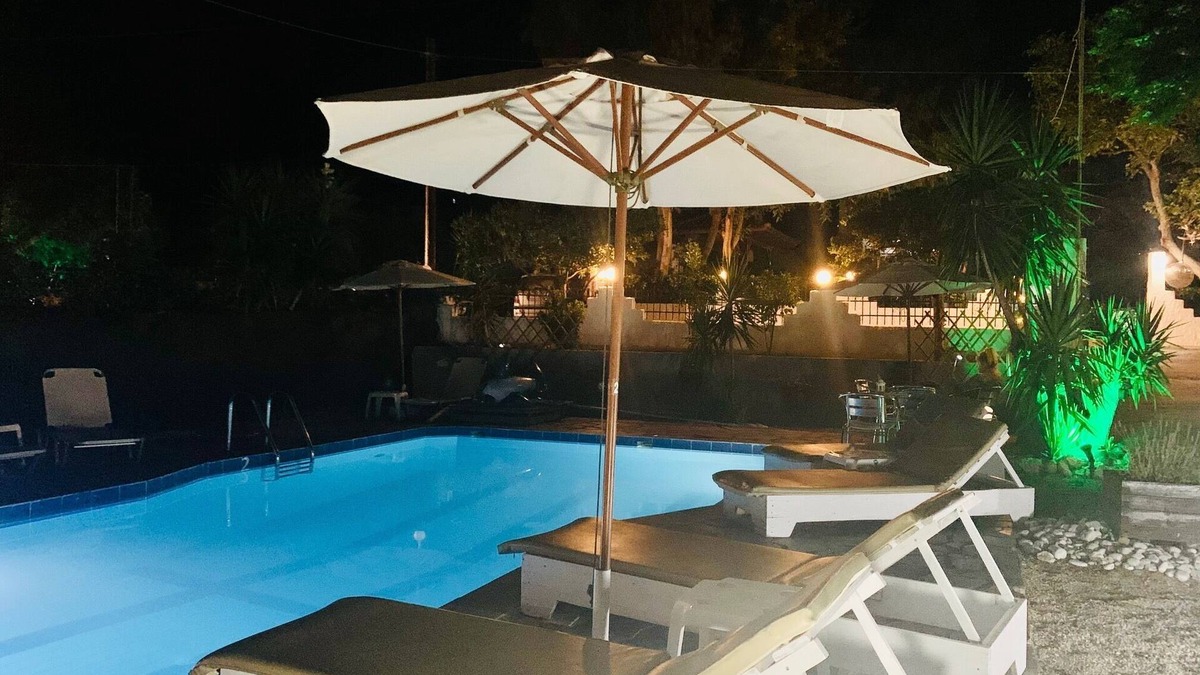 Stafylos Apartment | Skopelos Inn