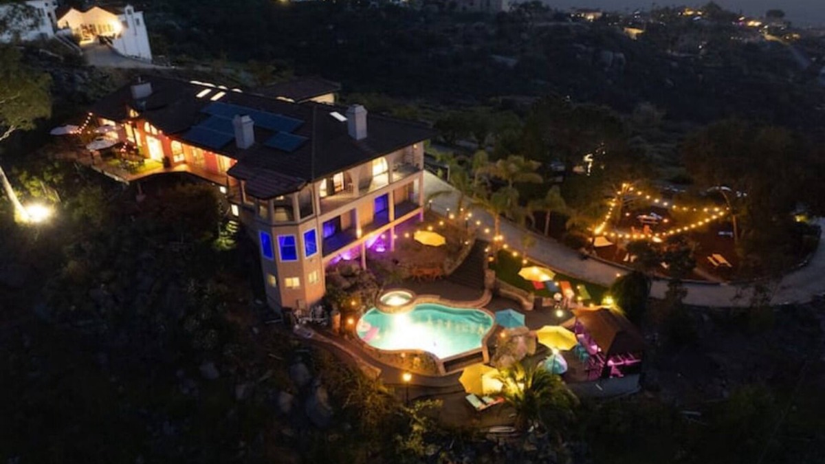 Crest House | Sky Candy Estate - Sunrise+Sunset Views, Pool, Spa