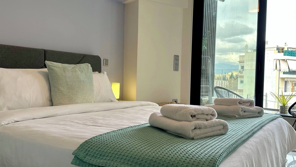 Petralona Apartment | Sky Suite 4