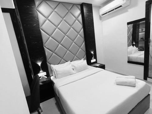 J B Nagar Hotel | Sky Suites By Glitz Hotels Nr Internatinational Airport Mumbai