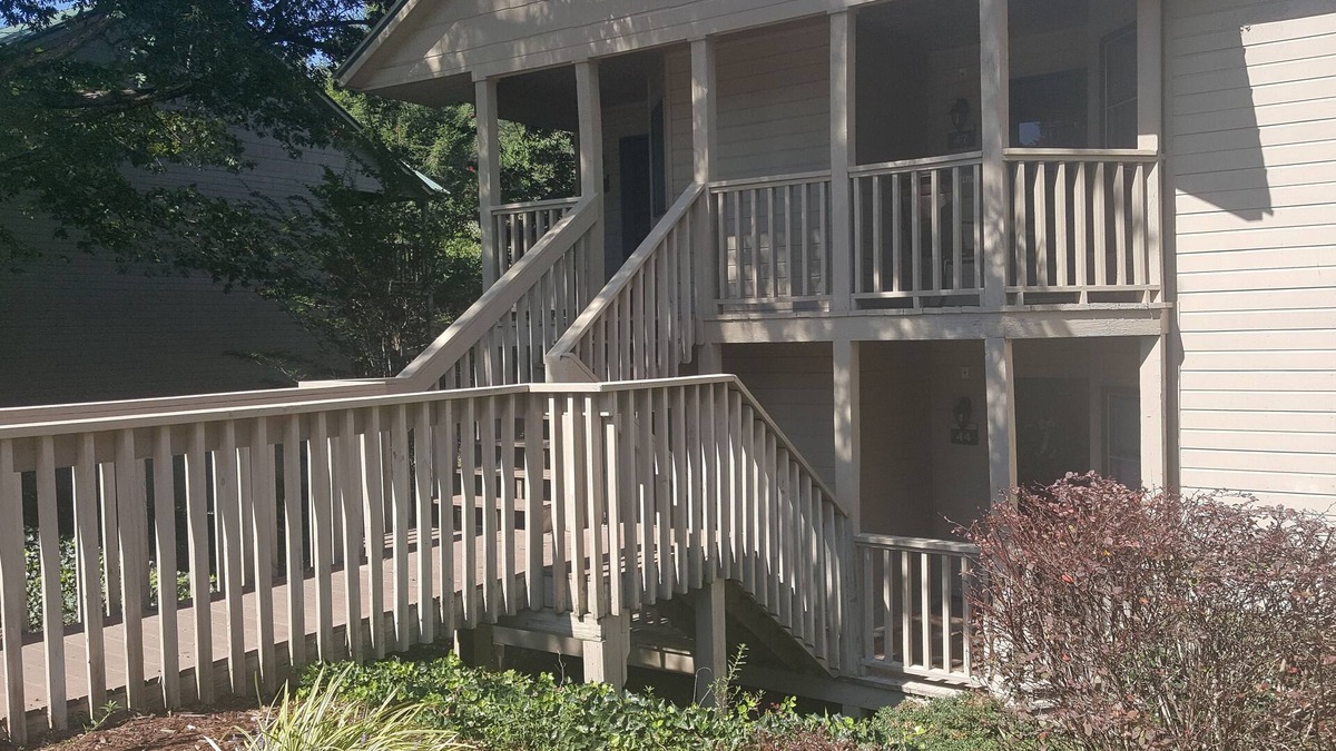 Lake Lure Condo | Skybeach by the lake