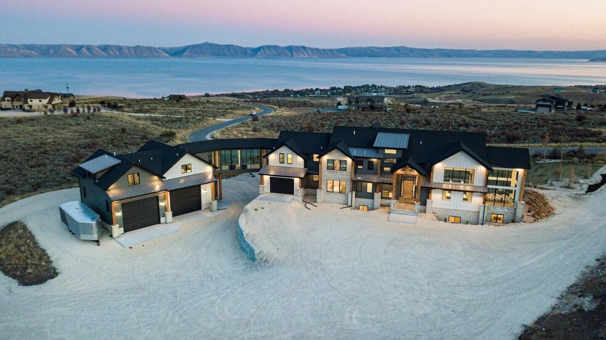 Fish Haven House | Skybridge at Bear Lake: Sleeps 61 +14-optional condo, Private Beach, Theatre Rm