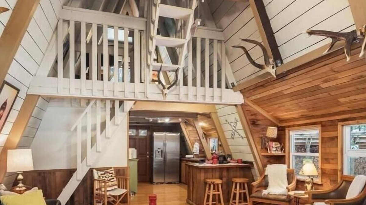Skykomish Cabin | SkyCamp: Exclusive Stevens Pass Retreat w/5 Cabins, Spas & Sauna