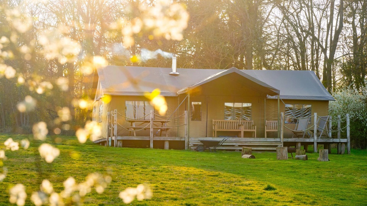 Saxmundham Cabin | Skylark at Sweffling Hall, Dog Friendly