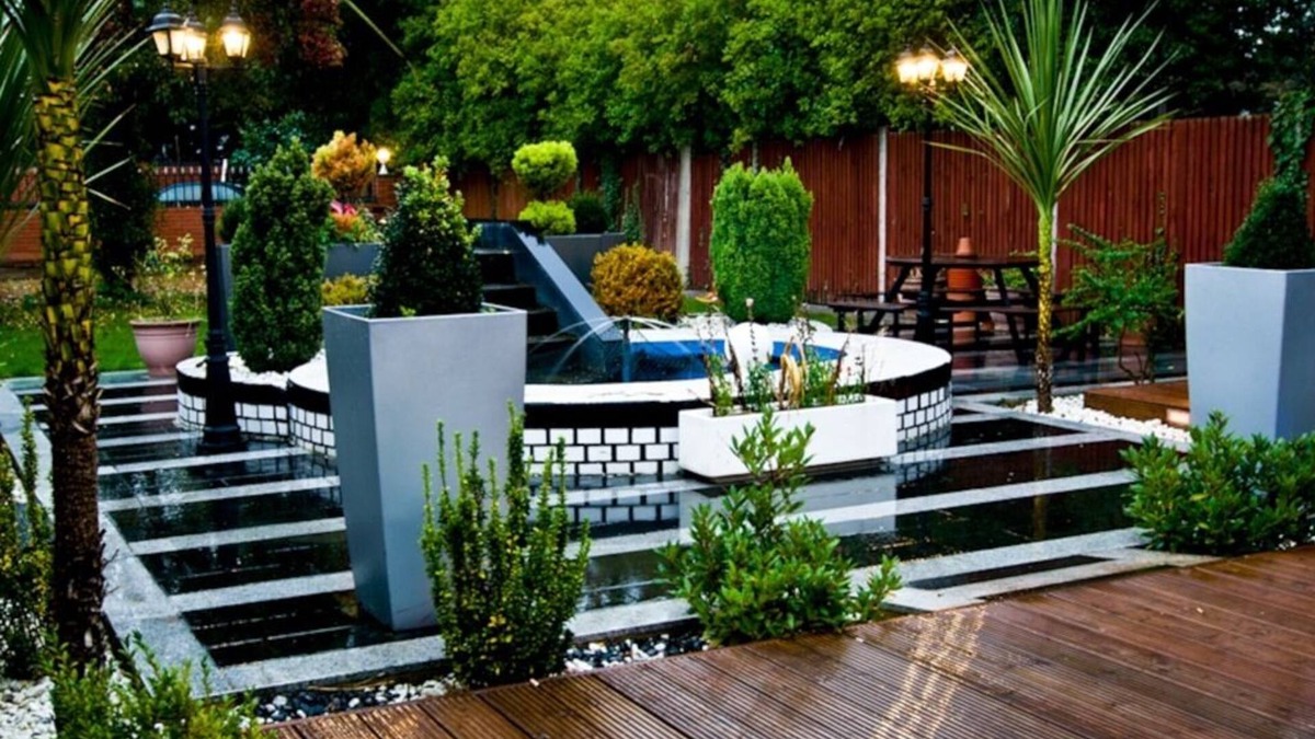 Heston Central House | Skylark B&B