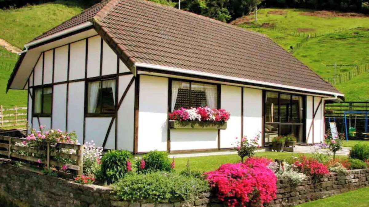 Rotorua Cottage | Skyline Mountain view cottage