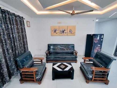 Serilingampally Apartment | Skyline View Suite