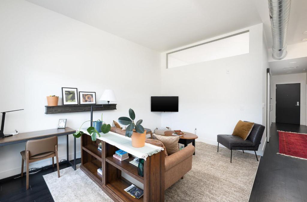 Milwaukee Apartment | Skywalk to Fiserv 1BR with Rooftop, Gym, and Parking