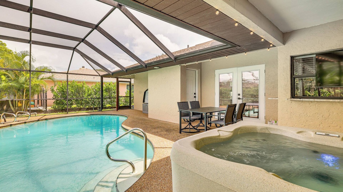 Biggar House | Sleek Family Home w/Pool & Hot Tub in Fort Myers!
