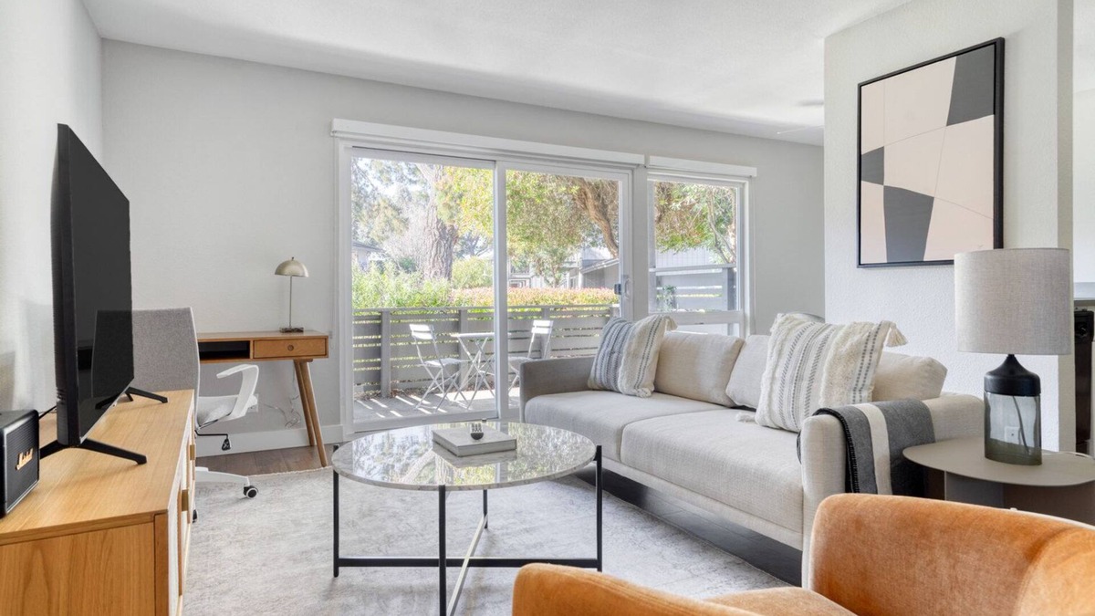Foster City Apartment | Sleek Foster City 1BR w/Pool, Bball & Spa, near Caltrain, by Blueground