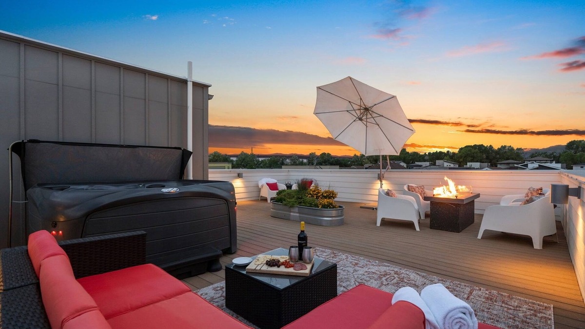 Old Town North House | Sleek Home Near Old Town W/Rftp Hot Tub & Mtn Views