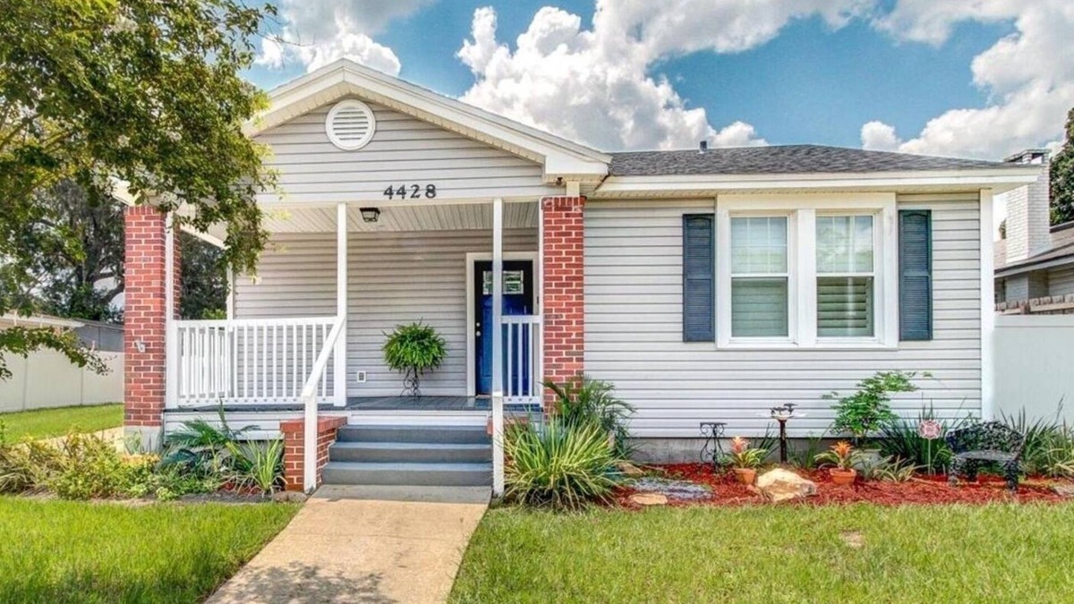 Fairfax Apartment | Sleek Jacksonville Gem Perfect for Two Unit 3