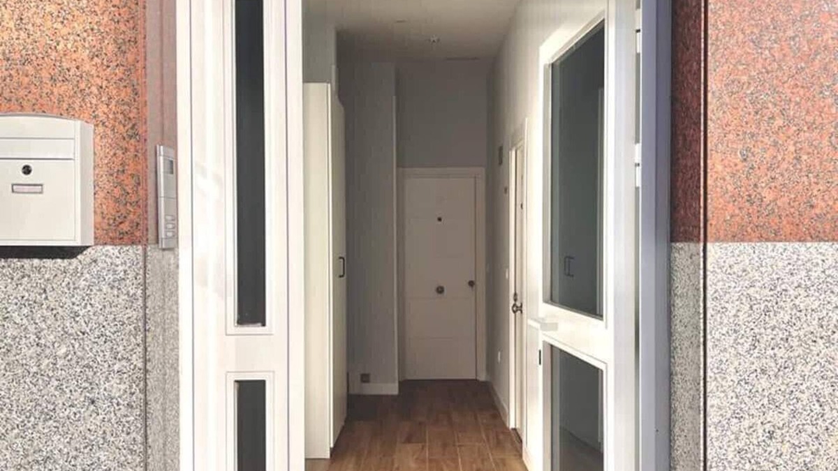 Hortaleza Apartment | Sleek Urban Studio | Near IFEMA