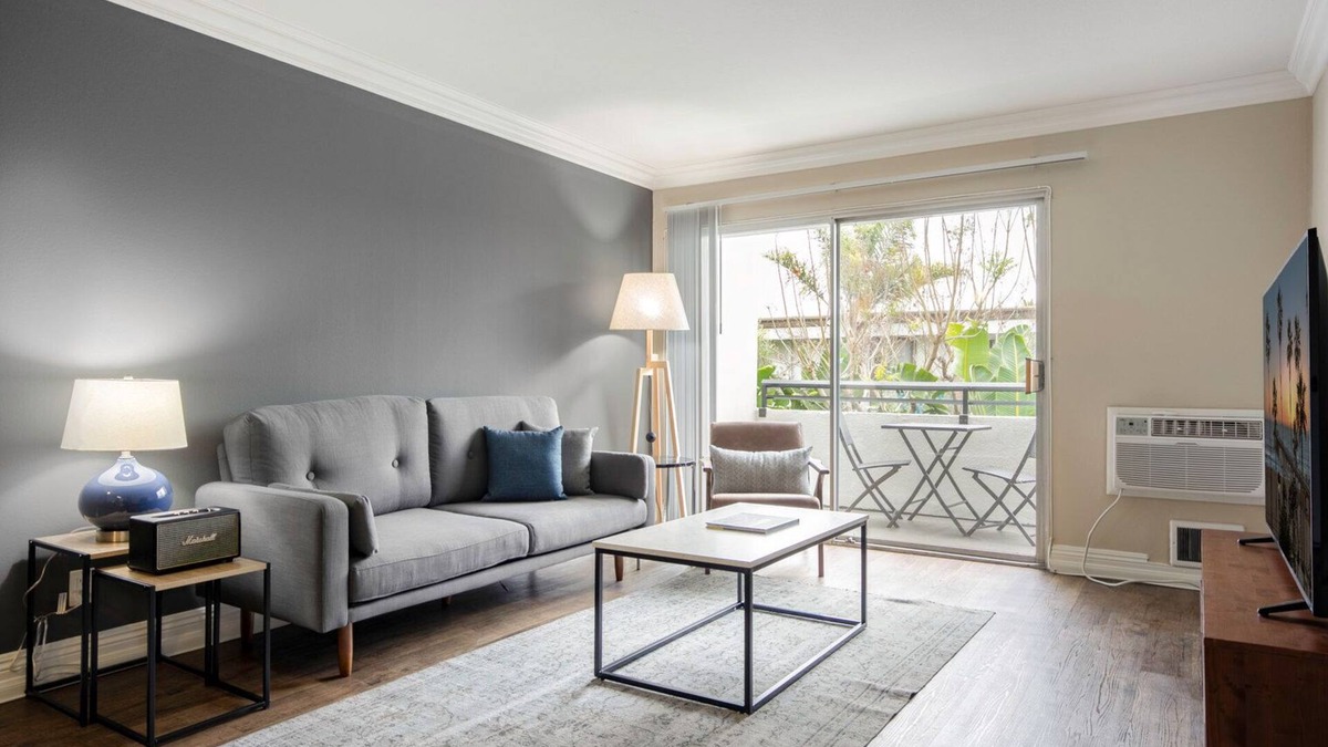 Palms Apartment | Sleek Westside 1BR w/Pool, Gym, Bball & Tennis Courts, by Blueground