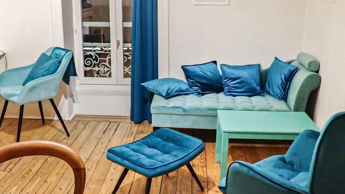 Prefecture Apartment | Sleep at a shrink's! Top originality! Charming furnished apartment in the heart of town