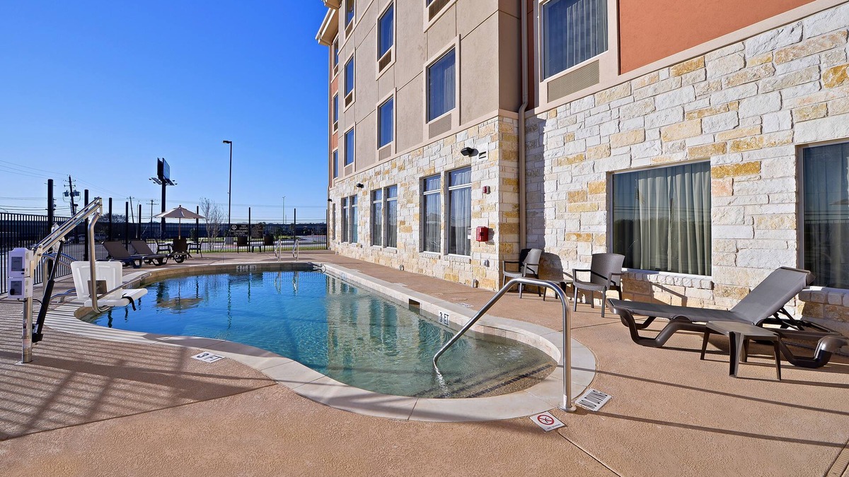 Austin Hotel | Sleep Inn & Suites Austin Northeast