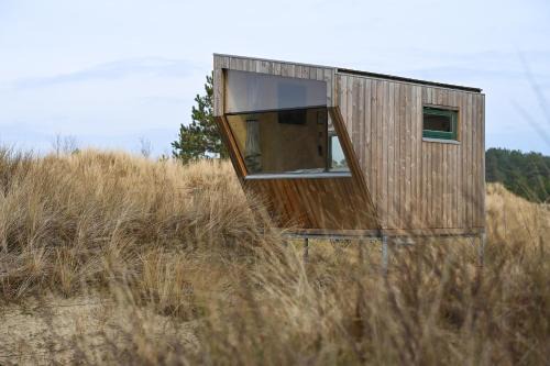 Steenodde House | Sleep Space 1 - Green Tiny Spot Amrum
