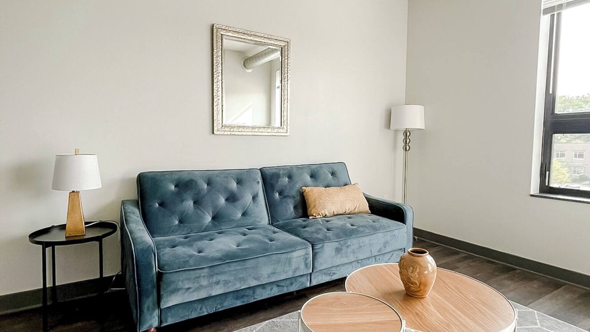 Des Moines Apartment | Sleepover: Dashing 1BD/1BA - Des Moines