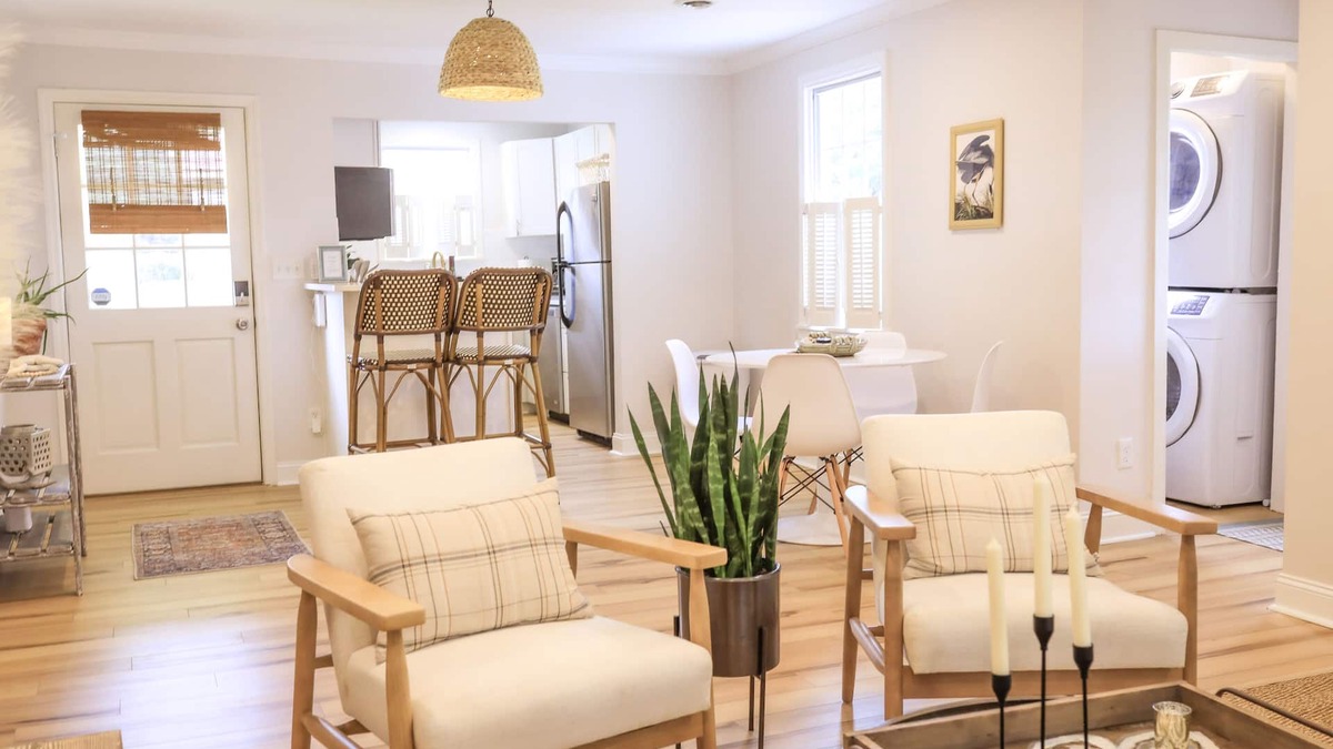 Northwest Quadrant House | Sleeps 10 5 Beds 3 min to DT Beaufort 12 min to Parris Island πΊπΈ Shaded Deck