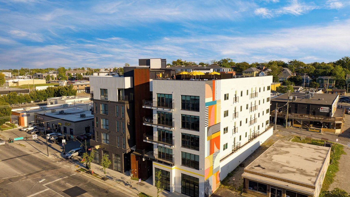 Historic Edgefield Apartment | Sleeps 144 | Entire Hotel w/Rooftop | The Carter