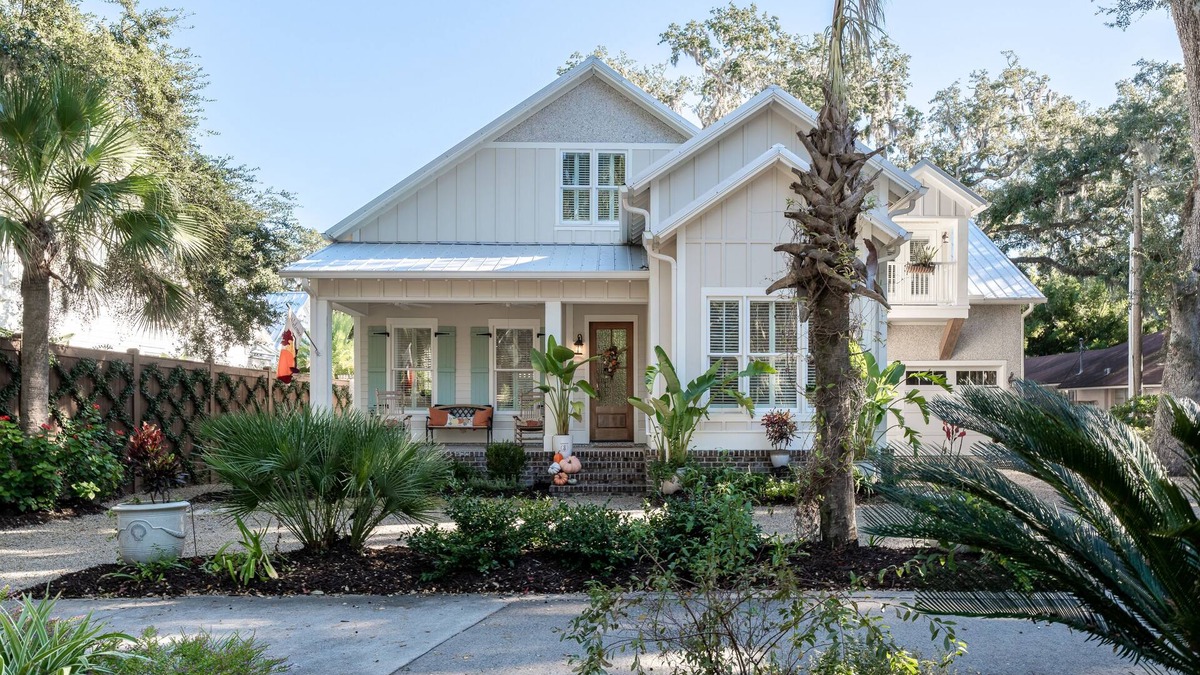 Saint Simons Island House | Sleeps 16, Private Pool, 2 Min. Walk to Village!