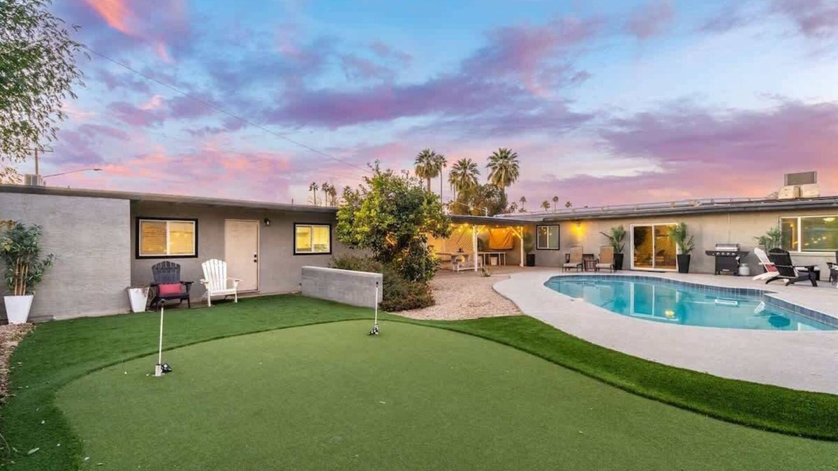 Camelback East House | Sleeps 20 Plus | Pool & Putting Green in Paradise