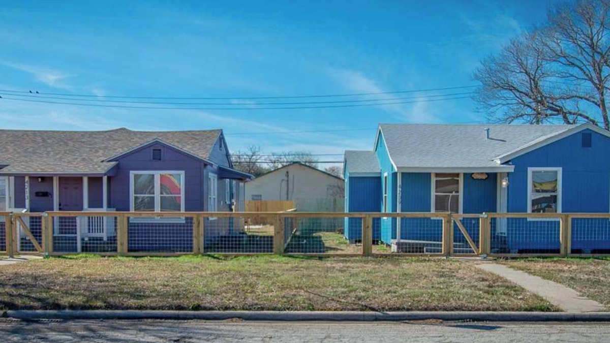 Bay Area House | Sleeps 22 - Seaside Escape Two Fully Remodeled Homes for Your Group