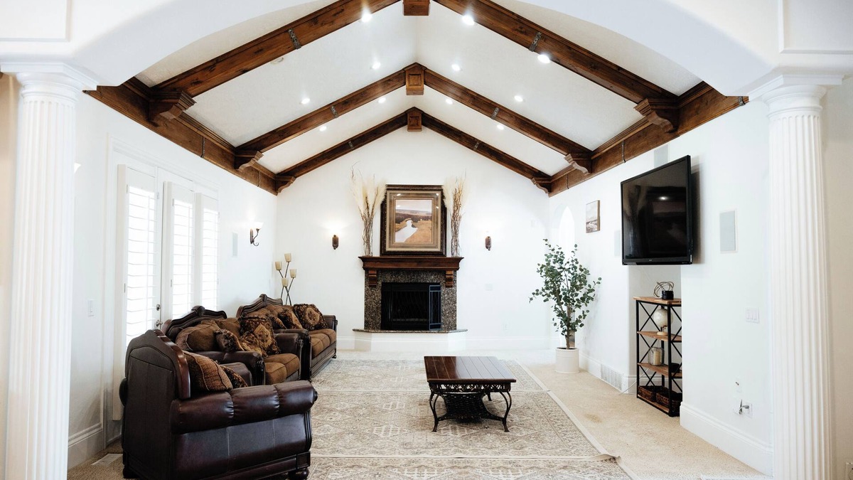 South Jordan House | Sleeps 23, 8 bedrooms, 6 bath, near SLC & Provo
