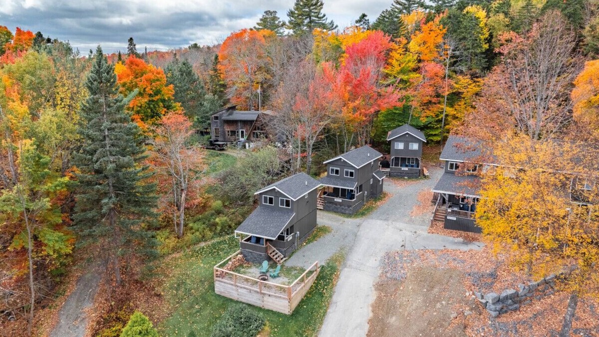 Northeast Somerset Cabin | Sleeps 25! Book all 5 Lawrence's Lakeside Cabins!