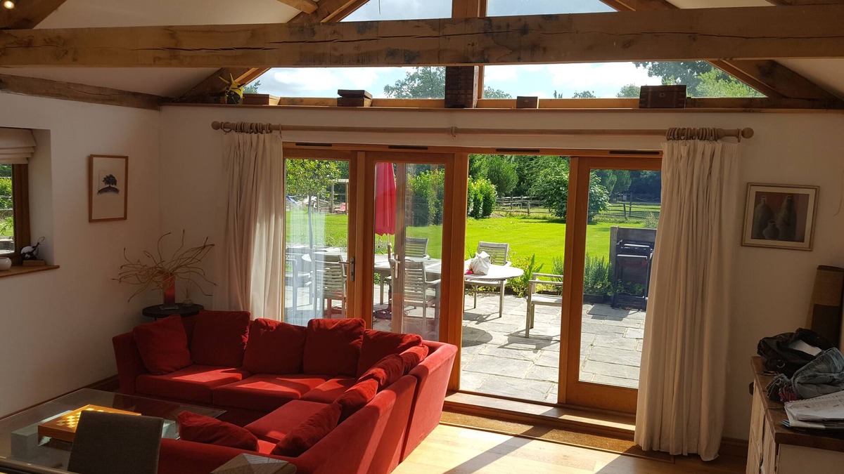 Haslemere House | SLEEPS 4-6 - Contemporary Oak Framed House Rural ANOB Nr Chiddingfold Open Plan