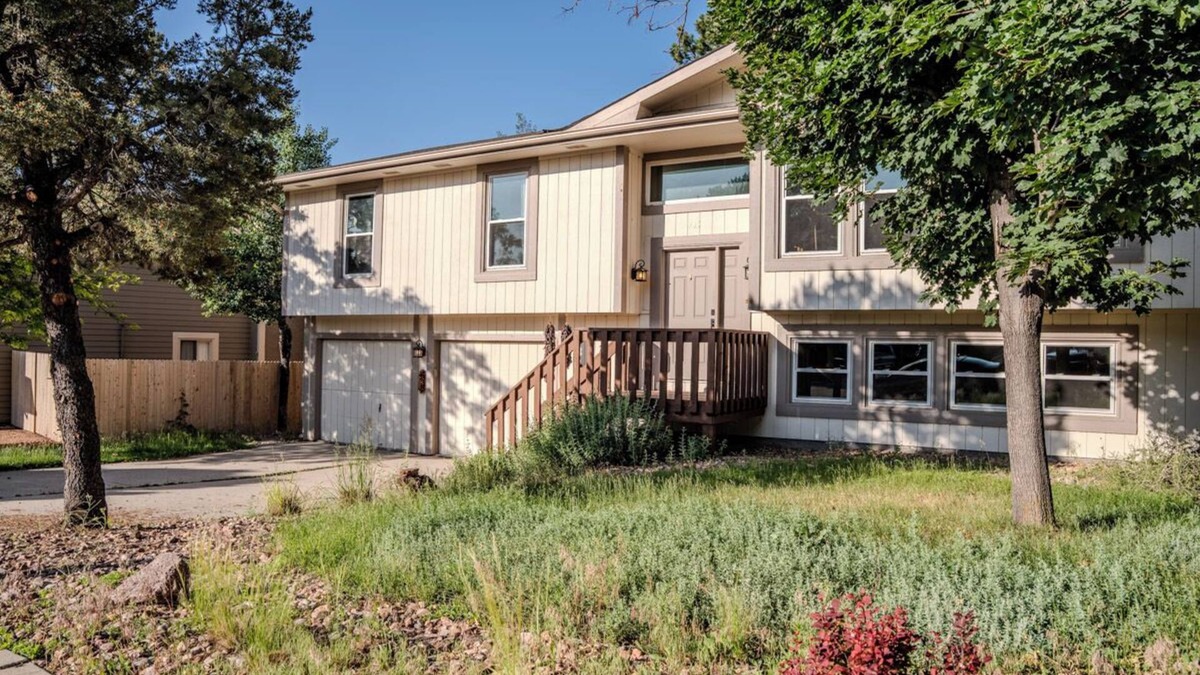 Northwest Colorado Springs House | Sleeps 7, Family/Pet friendly, Fenced yard
