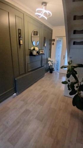 Killarney House | Sleepy Valley