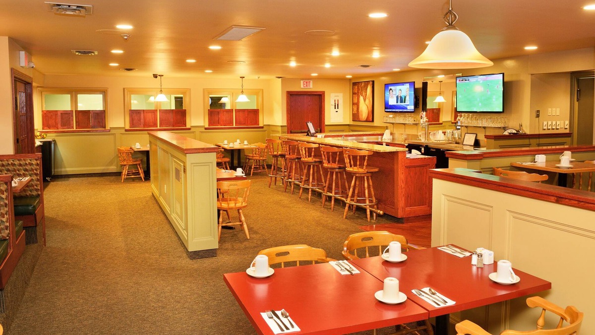 Summerside Hotel | Slemon Park Hotel & Conference Centre