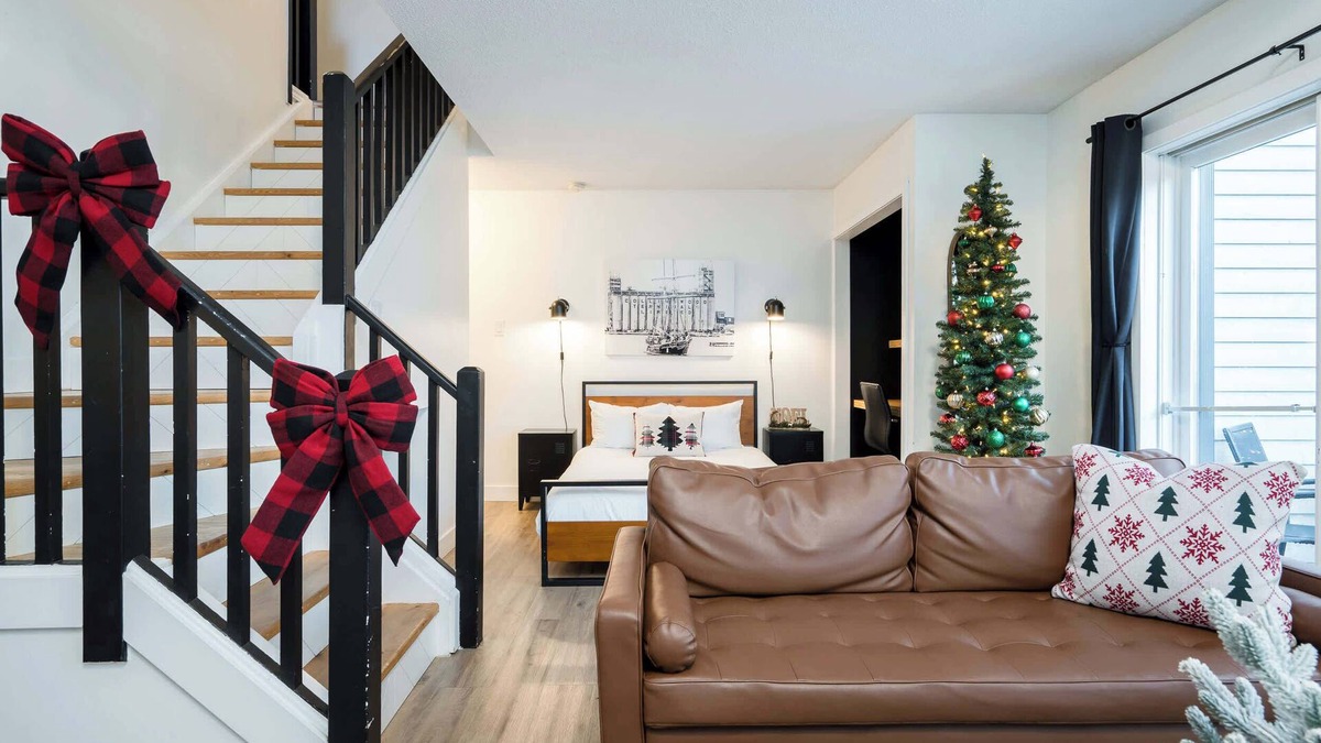 Craigleith Apartment | Slopeside Terminal - Shuttle, Pool & Hot Tub
