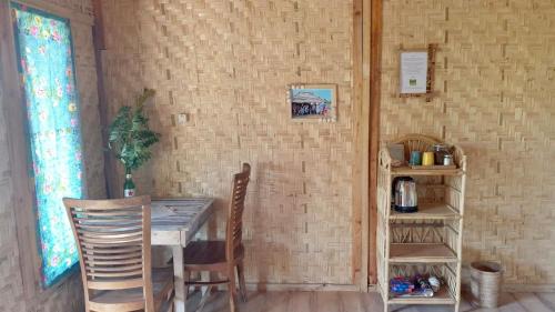 Sekotong Barat Ski Chalet | Slow Loris Cabin